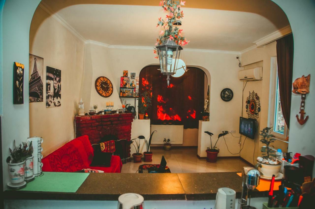 Guesthouse Different 第比利斯 外观 照片