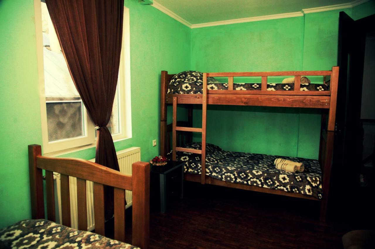 Guesthouse Different 第比利斯 外观 照片