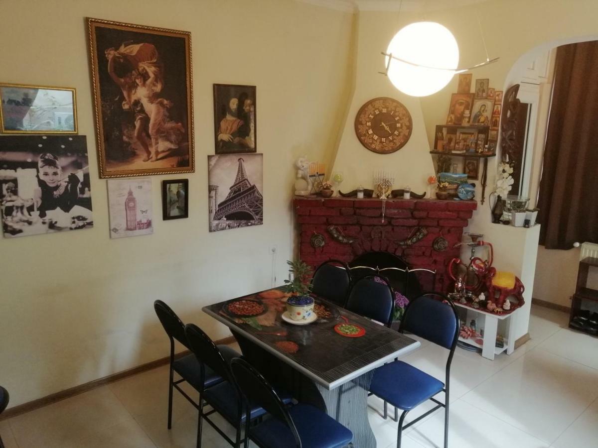 Guesthouse Different 第比利斯 外观 照片