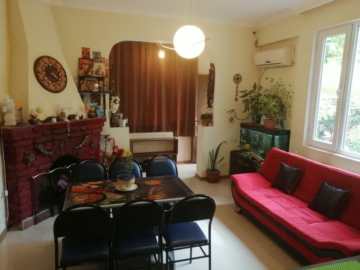 Guesthouse Different 第比利斯 外观 照片