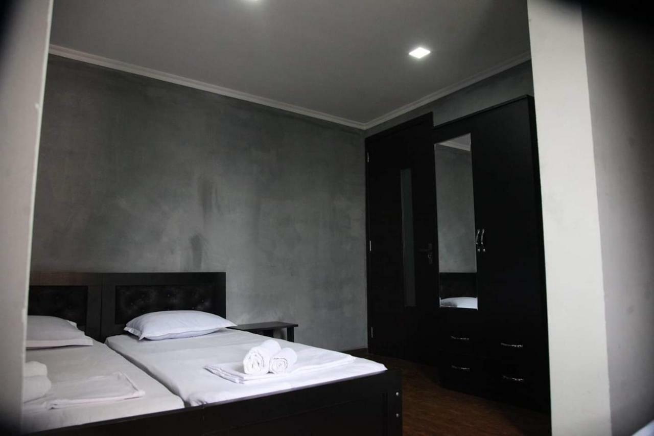 Guesthouse Different 第比利斯 外观 照片