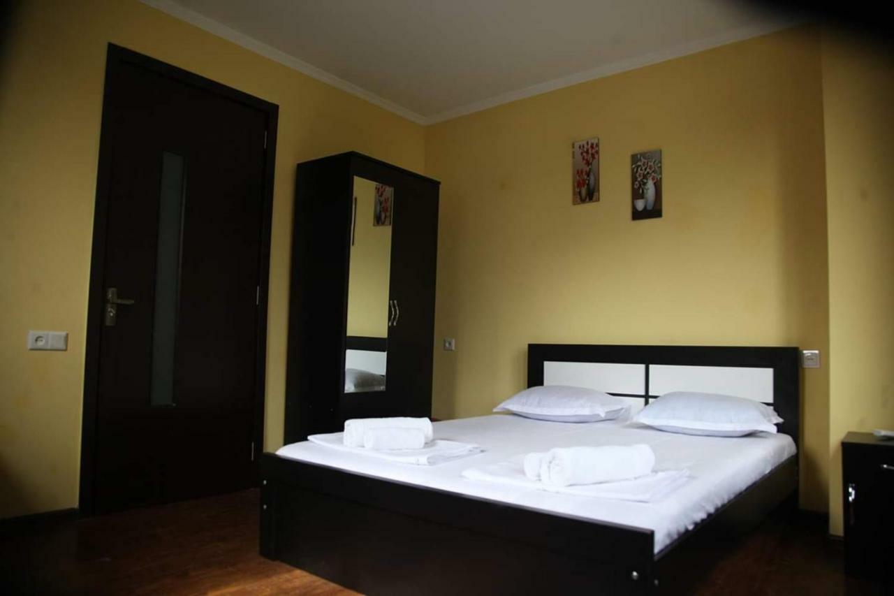 Guesthouse Different 第比利斯 外观 照片